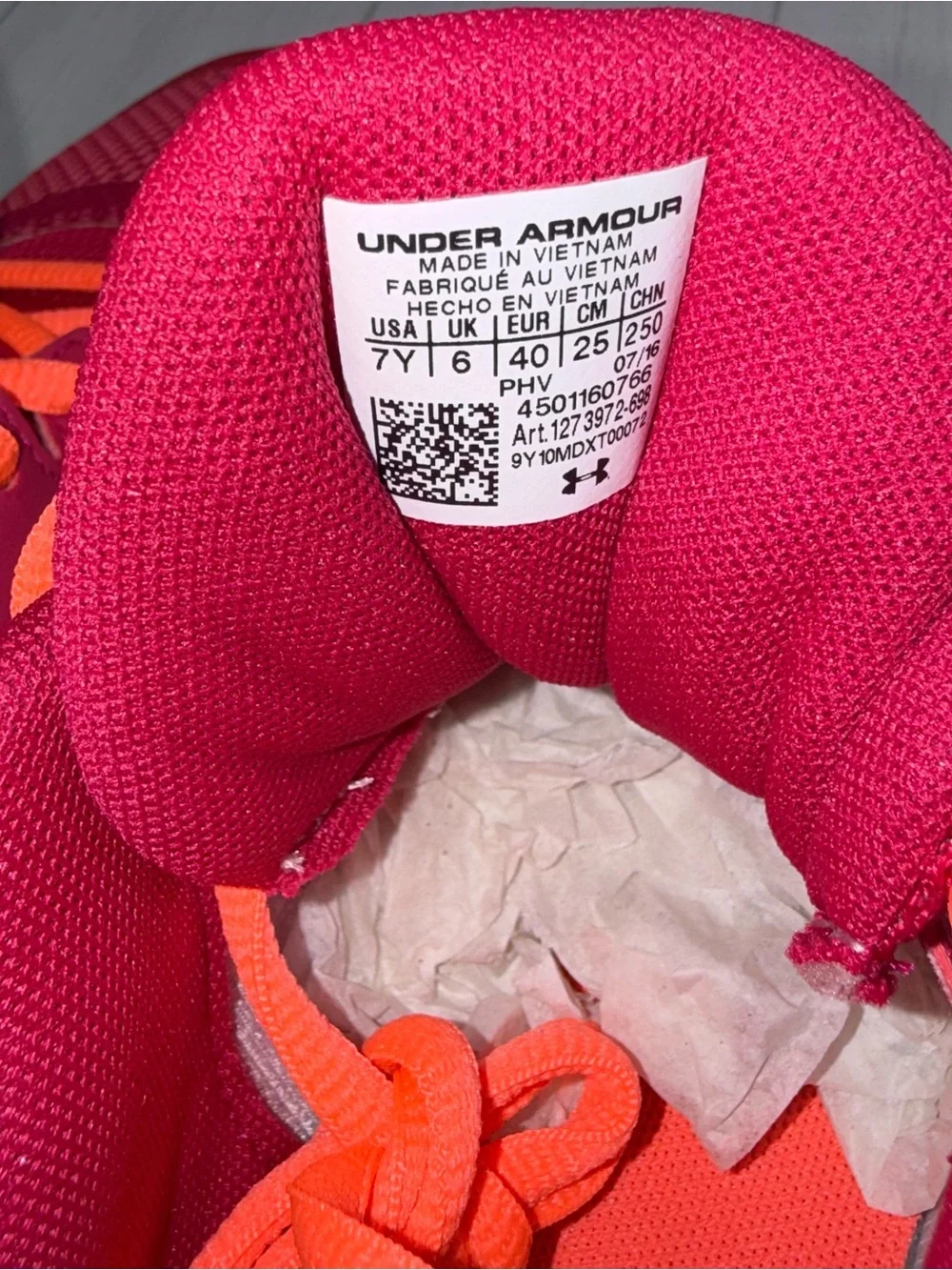 Under Armour Micro G Shift RN 7Y / 8.5W - Youth Girls Pink Coral NIB